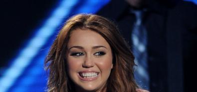 Miley Cyrus wystąpiła w "Dwóch i pół" 
